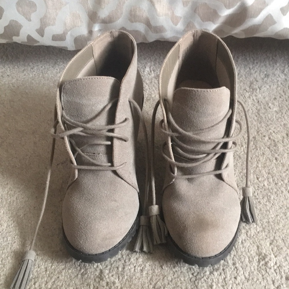 Mini heeled boots